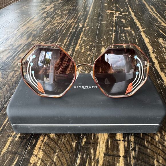 CHLOÉ - Abstract Frame Sunglasses main image 11